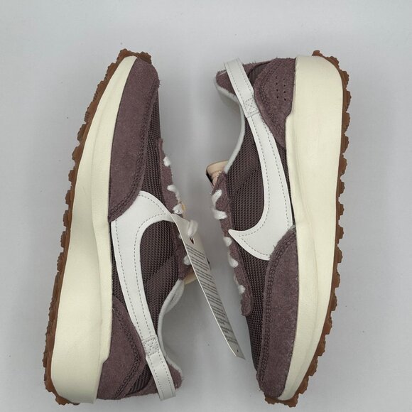 Womens Nike Waffle Debut Vintage Plum Sail Gum Brown DX2931-200 Size 6.5 - Picture 7 of 12